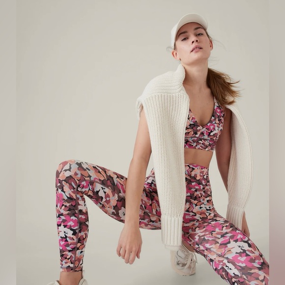 Athleta Transcend Plunge Sports Bra A-C Size S NWT - Picture 3 of 9